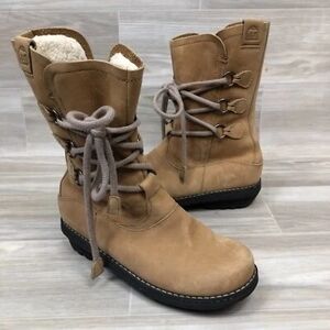 Sorel Women's Brown Lace-Up Winter Boots
